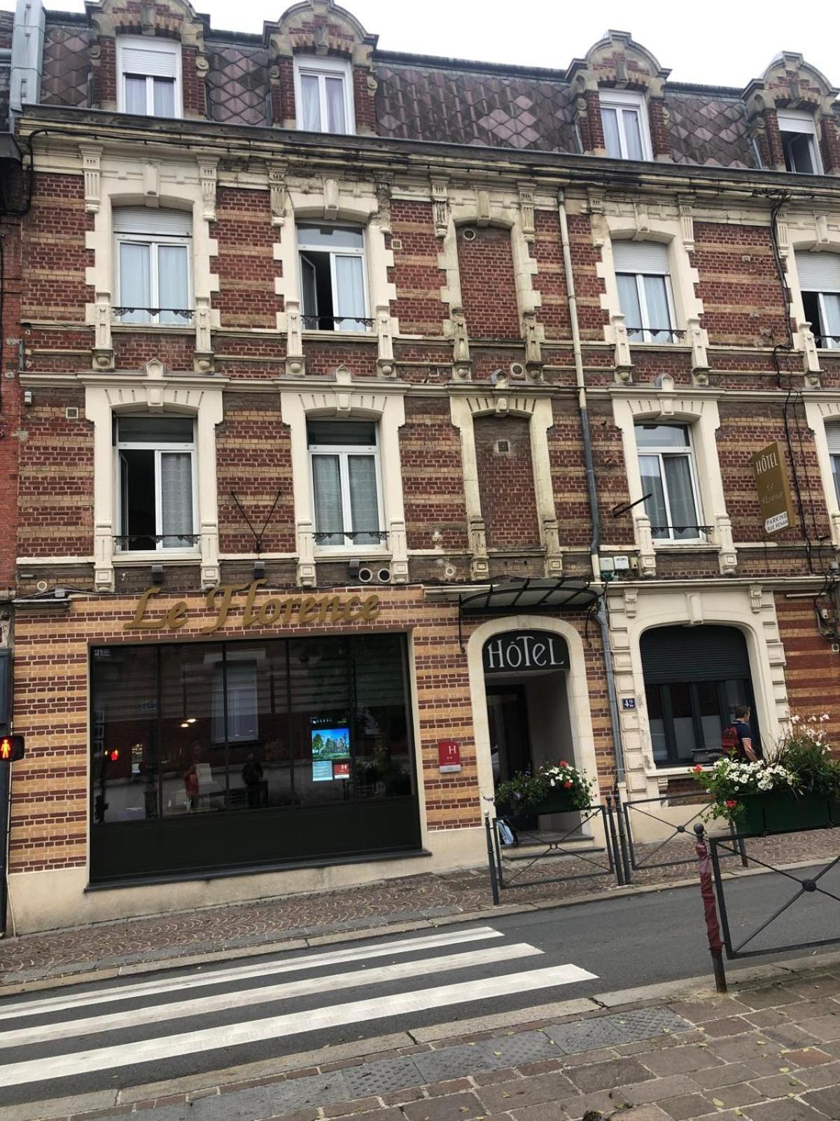 Le Florence Saint-Quentin  Exterior foto